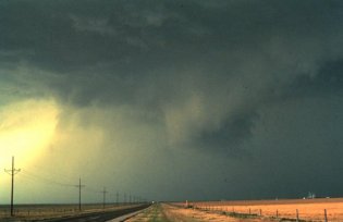 Thunderstorm outflow